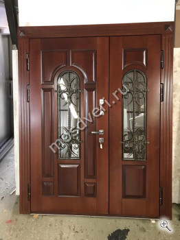 Элитная входная дверь коричневая двустворчатая со стеклом - купить от производителя Мосдвери Элитная входная дверь коричневая двустворчатая со стеклом